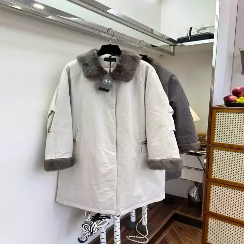 노브랜드 퍼 트리밍 거위털 내장 롱 트렌치 코트