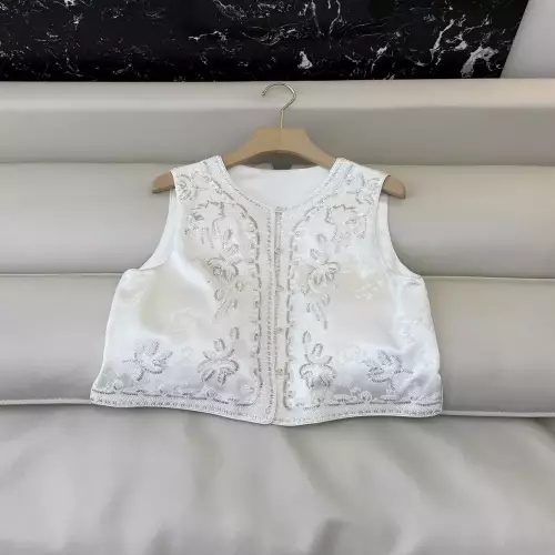 노브랜드 자수 비즈 장식 조끼