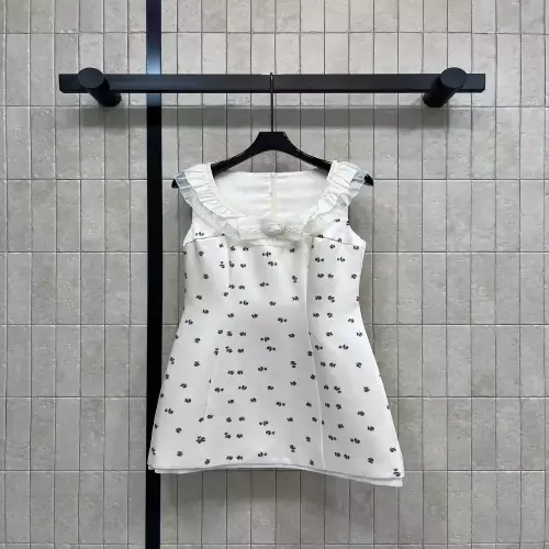 노브랜드 잔꽃 프릴 원피스