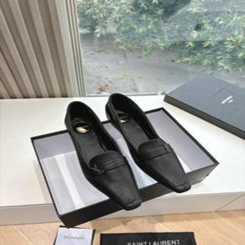 여성용 로퍼