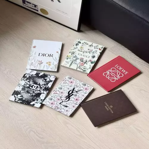 멀티브랜드 하드커버 감성 필기장