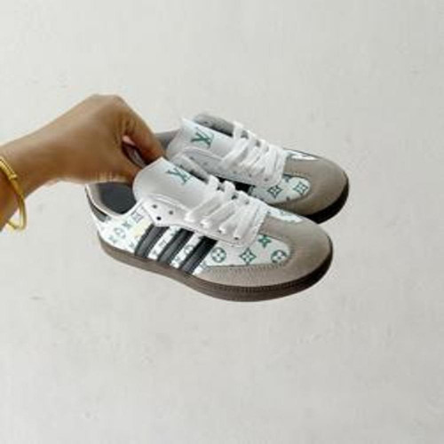 아동용 스니커즈