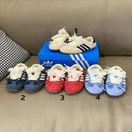 아동용 스니커즈