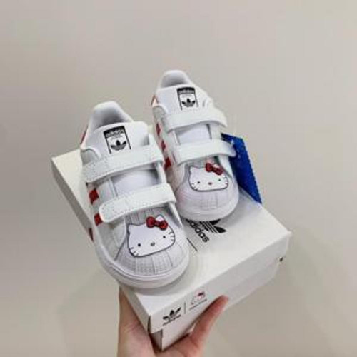 유아용 스니커즈