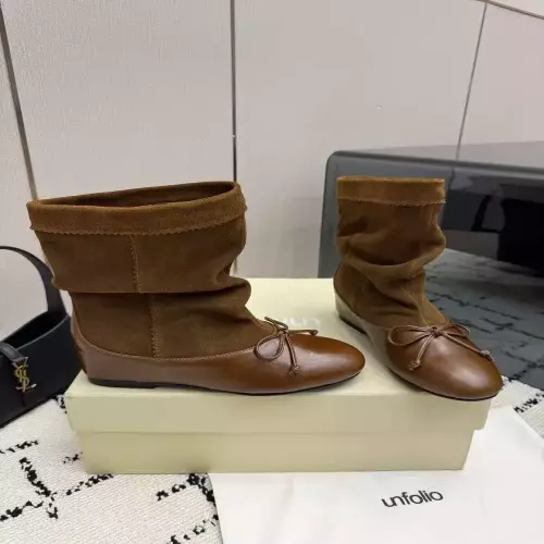 언필로 셔링 배색 레더 스웨이드 앵클 부츠