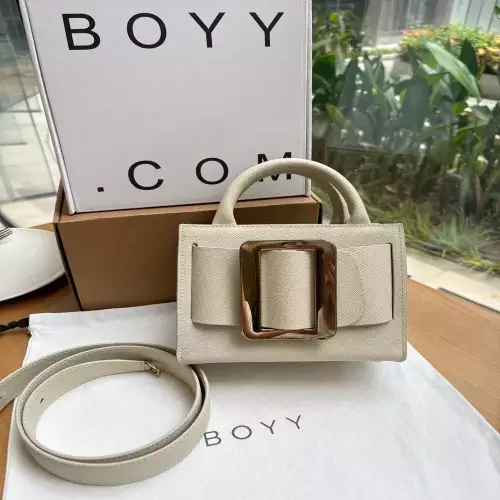 보이 바비 와이드 버클 송아지가죽 토트백
