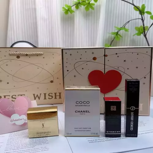 멀티브랜드 하트 기프트 박스 립 메이크업 향수 4종 세트