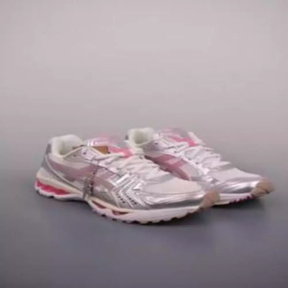 아식스 Gel-Kayano 14