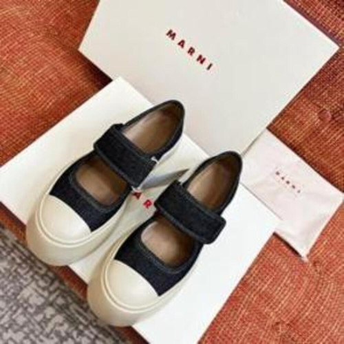 여성용 스니커즈