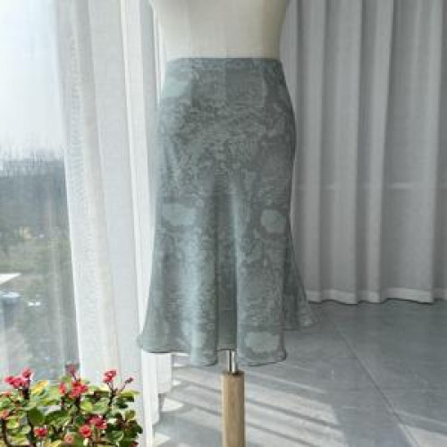 여성용 미디 스커트