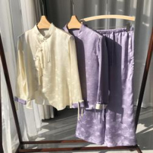 여성용 상하의 세트