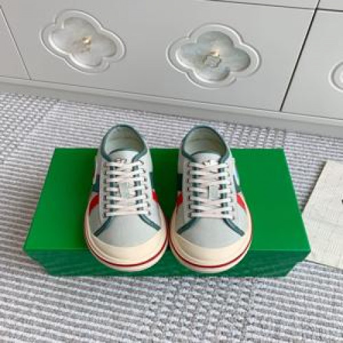 남녀공용 스니커즈