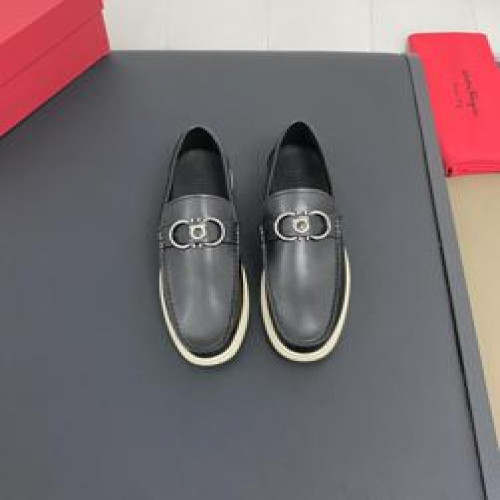 남성용 로퍼
