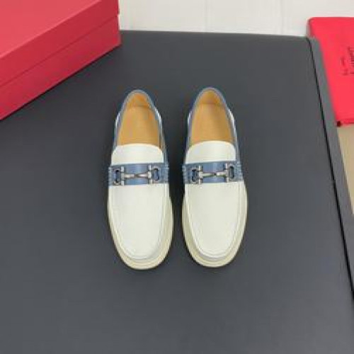 남성용 로퍼