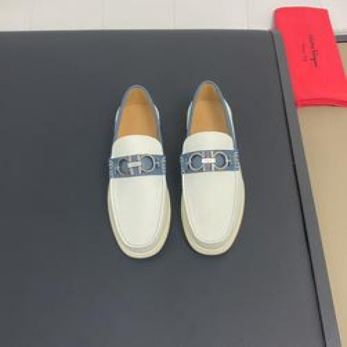 남성용 로퍼