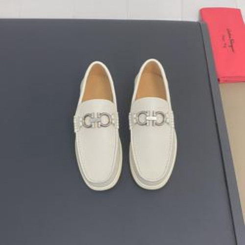 남성용 로퍼